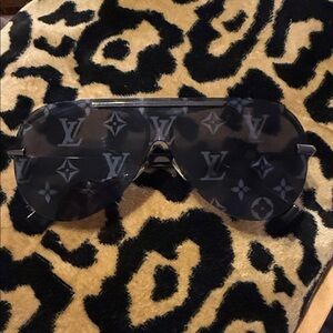 Black Aviator Sunglasses